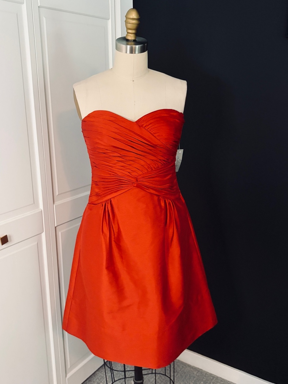🆕 NWT Liliana Strapless Pleated Cocktail Dress 4